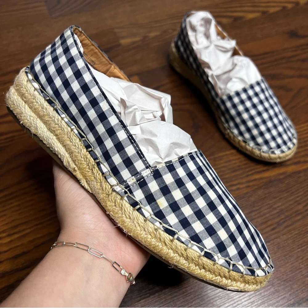 Merona Sonya ballet flats in a navy gingham pattern size 7